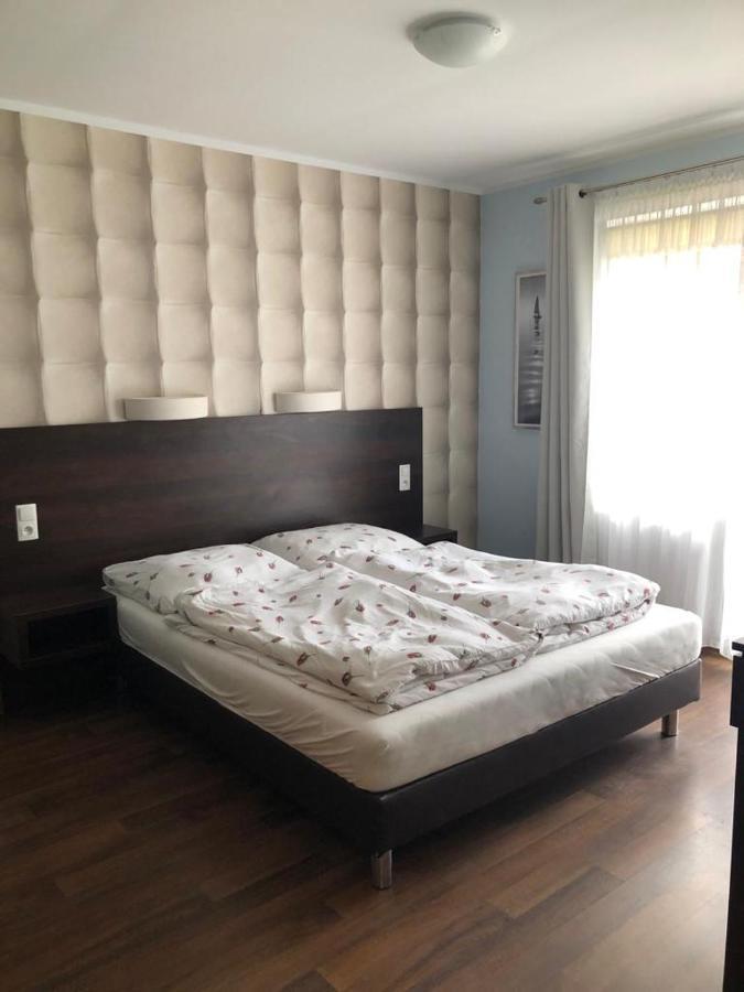 Azzurro Hotell Łukęcin Eksteriør bilde