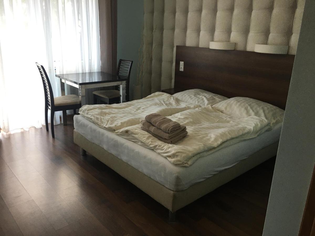 Azzurro Hotell Łukęcin Eksteriør bilde