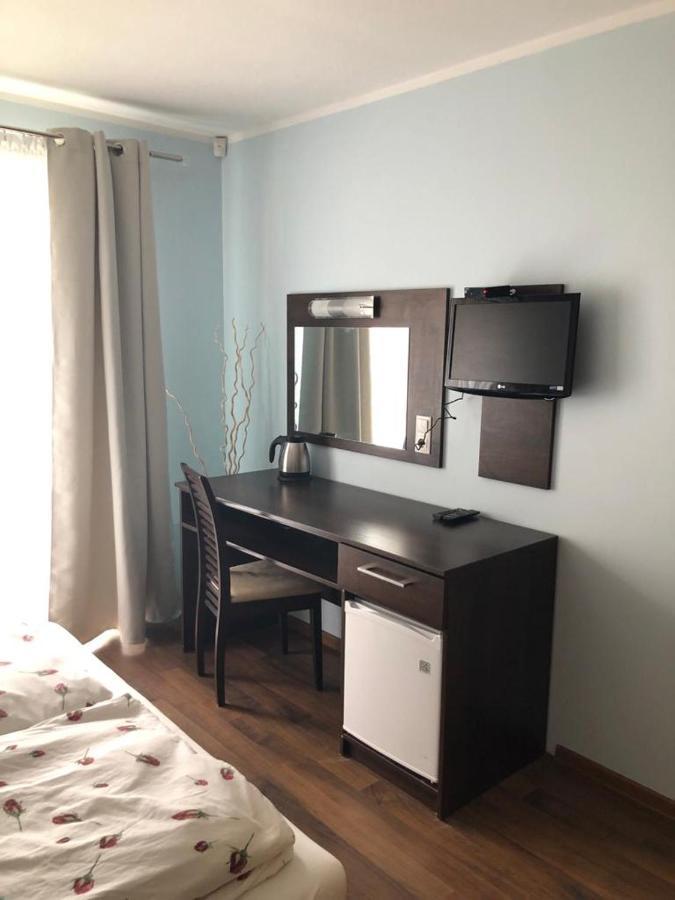 Azzurro Hotell Łukęcin Eksteriør bilde